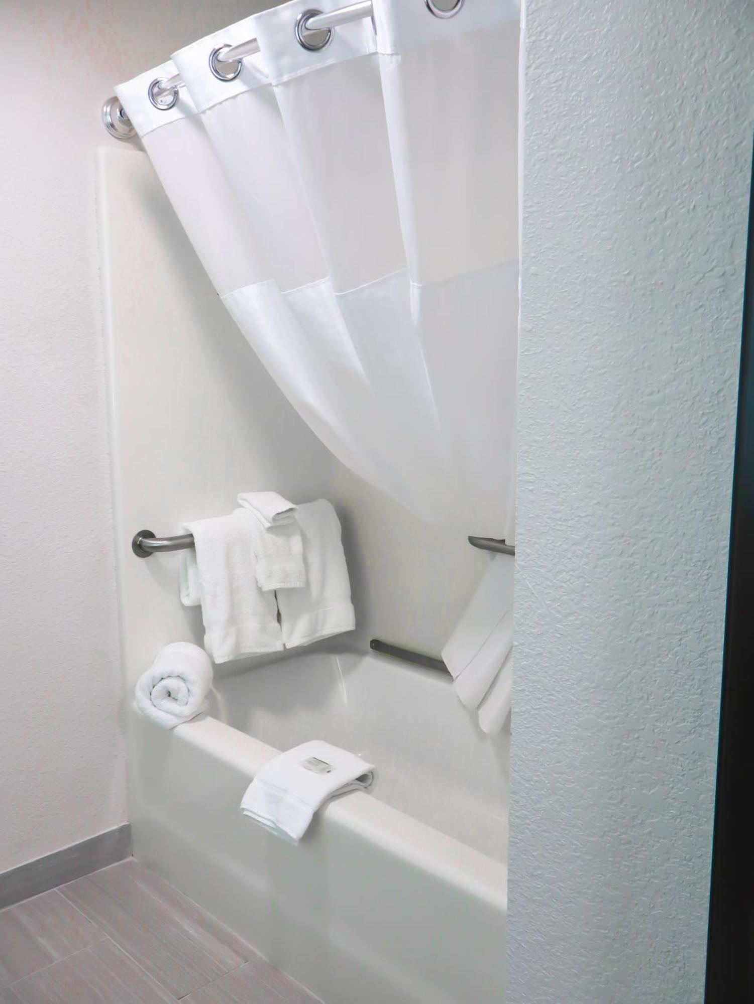 Travelodge By Wyndham Rapid City - Black Hills Экстерьер фото